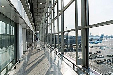 赛博朋克风卡牌肉鸽游戏《深入矩阵》现已推出试玩Demo 2025年第一季度推出